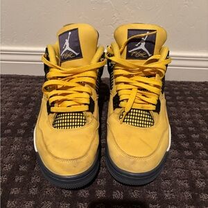 Air Jordan 4 Lightings